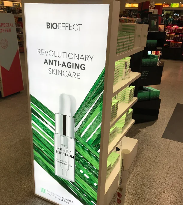 Upplýstur standur fyrir Bioeffect